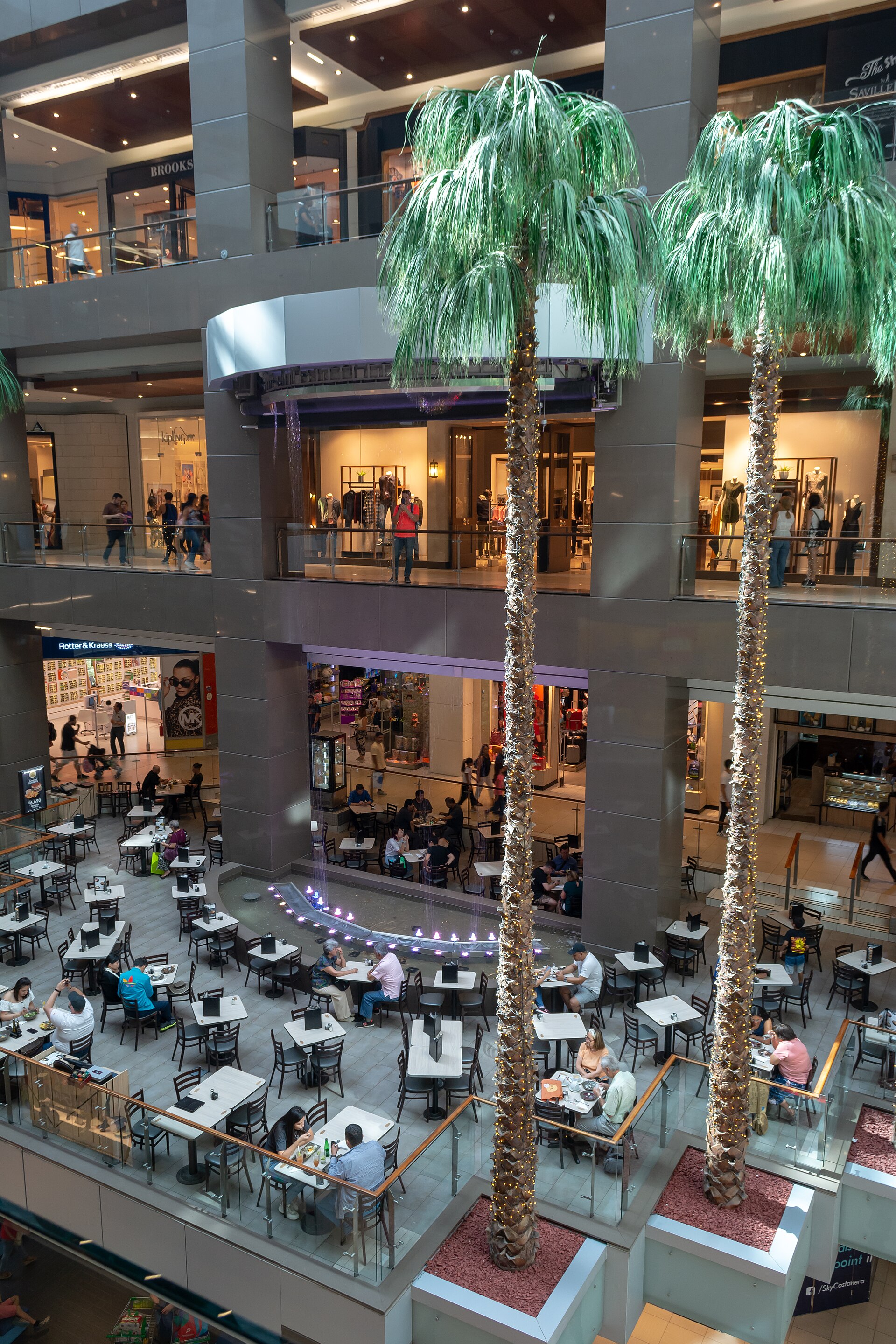 Mall Costanera Center / Cenco Costanera
