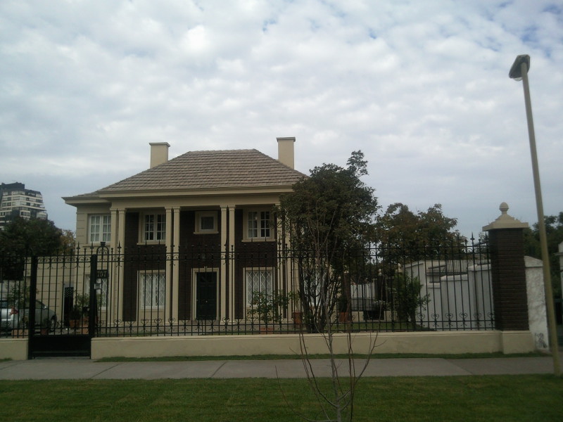Bairro El Golf / Isidora Goyenechea